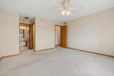 7450 N Waukegan Road #505, Niles, IL 60714 - Photo 16