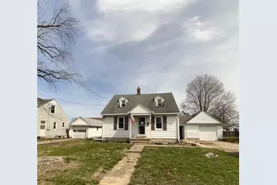 318 S Worth Street, Sullivan, IL 61951 - Photo 1