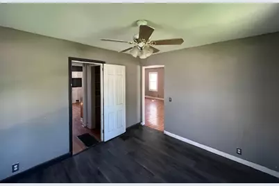 318 S Worth Street, Sullivan, IL 61951 - Photo 8