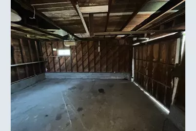 318 S Worth Street, Sullivan, IL 61951 - Photo 24