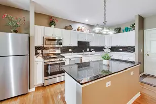 3946 Balmoral Ct, Rolling Meadows, IL 60008 - Photo 12