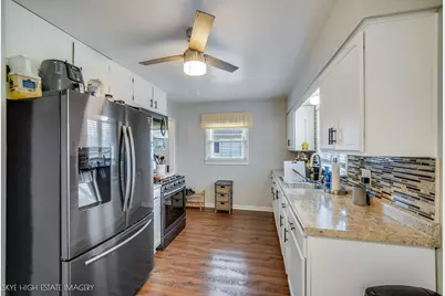1205 N Prairie Avenue, Joliet, IL 60435 - Photo 6