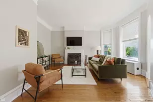 628 W Sheridan Rd, Chicago, IL 60613 - Photo 2