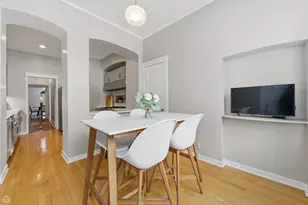 628 W Sheridan Rd, Chicago, IL 60613 - Photo 18