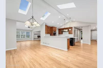 2S560 Seneca Drive, Wheaton, IL 60189 - Photo 10