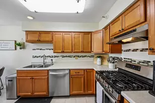 1344 Orleans Dr, Mundelein, IL 60060 - Photo 14