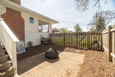 219 W Oak Avenue, Wheaton, IL 60187 - Photo 26