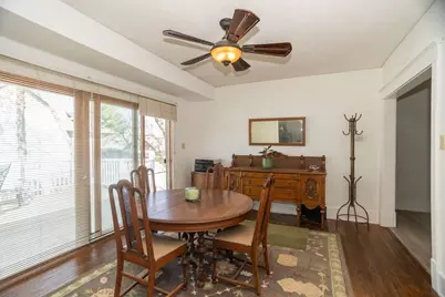 219 W Oak Avenue, Wheaton, IL 60187 - Photo 8