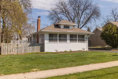 219 W Oak Avenue, Wheaton, IL 60187 - Photo 2
