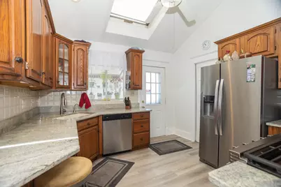 219 W Oak Avenue, Wheaton, IL 60187 - Photo 6