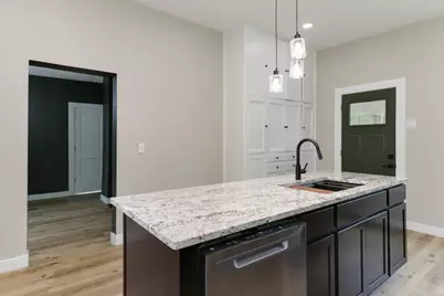 1308 W Market Street, Bloomington, IL 61701 - Photo 22