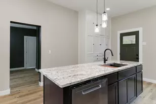 1308 W Market St, Bloomington, IL 61701 - Photo 22