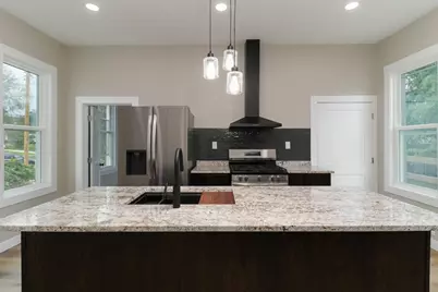 1308 W Market Street, Bloomington, IL 61701 - Photo 16