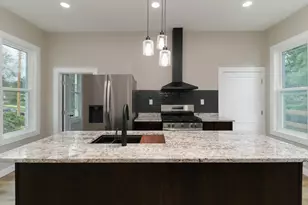 1308 W Market St, Bloomington, IL 61701 - Photo 16