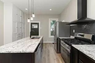 1308 W Market St, Bloomington, IL 61701 - Photo 14