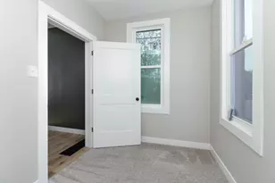 1308 W Market St, Bloomington, IL 61701 - Photo 30