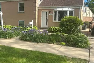 9333 Jackson Ave, Brookfield, IL 60513 - Photo 1