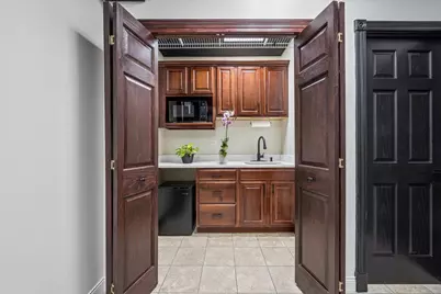 414 Plaza Drive #103, Westmont, IL 60559 - Photo 4