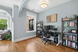 1328 W Bryn Mawr Ave, Chicago, IL 60660 - Photo 8