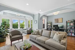 1328 W Bryn Mawr Ave, Chicago, IL 60660 - Photo 2