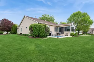 21626 W Larch Dr, Plainfield, IL 60544 - Photo 6