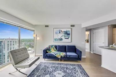 1720 Maple Avenue #2070, Evanston, IL 60201 - Photo 4