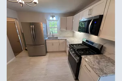 936 Russell Place, Mundelein, IL 60060 - Photo 4