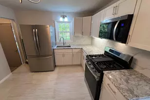 936 Russell Pl, Mundelein, IL 60060 - Photo 4