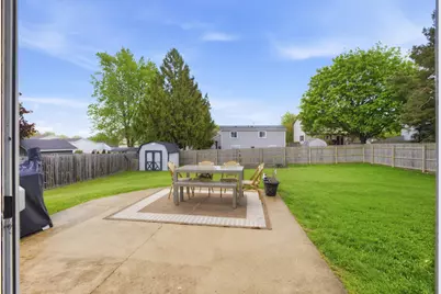 9 Chaucer Lane, Streamwood, IL 60107 - Photo 20
