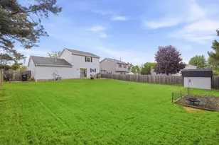 9 Chaucer Ln, Streamwood, IL 60107 - Photo 22