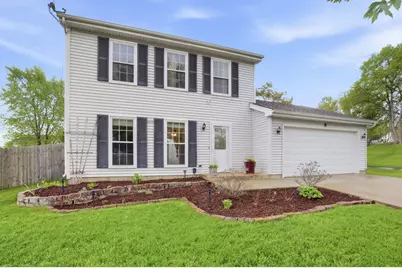 9 Chaucer Lane, Streamwood, IL 60107 - Photo 1