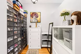 1033 W 14th Pl, Chicago, IL 60608 - Photo 8