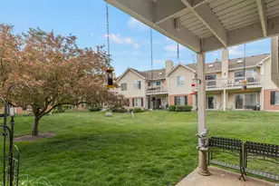 1246 E Evergreen Dr, Palatine, IL 60074 - Photo 14