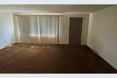 11624 S Bishop Street, Chicago, IL 60643 - Photo 2