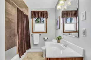 2501 S Vaupell Dr, McHenry, IL 60051 - Photo 14