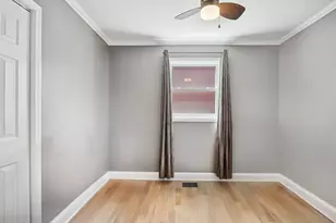 3609 Bobwhite Ln, Rolling Meadows, IL 60008 - Photo 8