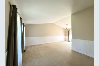 129 Rumsey Place, Westmont, IL 60559 - Photo 2