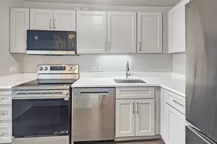 405 N Wabash Ave, Chicago, IL 60611 - Photo 4