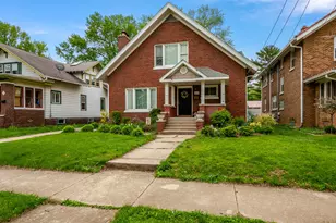 428 N London Ave, Rockford, IL 61107 - Photo 2