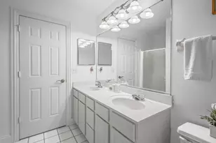 11 Foxcroft Rd, Naperville, IL 60565 - Photo 24