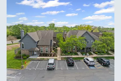 11 Foxcroft Road #11-131, Naperville, IL 60565 - Photo 2