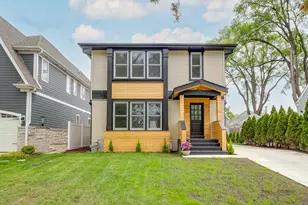 607 S Cedar Ave, Elmhurst, IL 60126 - Photo 1