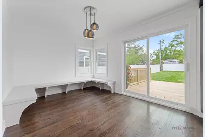 607 S Cedar Avenue, Elmhurst, IL 60126 - Photo 10