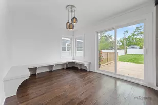 607 S Cedar Ave, Elmhurst, IL 60126 - Photo 10