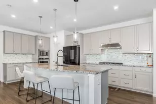 2552 Weatherbee Ln, Naperville, IL 60563 - Photo 8