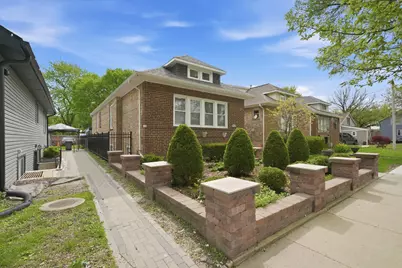 1715 Hartrey Avenue, Evanston, IL 60201 - Photo 2