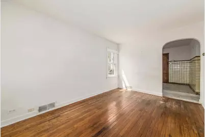 4438 N Narragansett Avenue, Harwood Heights, IL 60706 - Photo 4