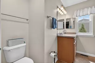 3350 Moraine Dr, Aurora, IL 60506 - Photo 32