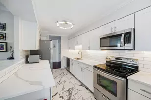 940 W Glenlake Ave, Chicago, IL 60660 - Photo 10