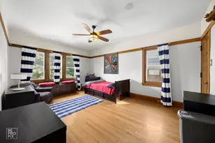 229 S Ridgeland Ave, Oak Park, IL 60302 - Photo 12
